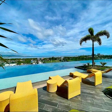 Mactan Newtown Condo With Pool Access Мактан Екстериор снимка
