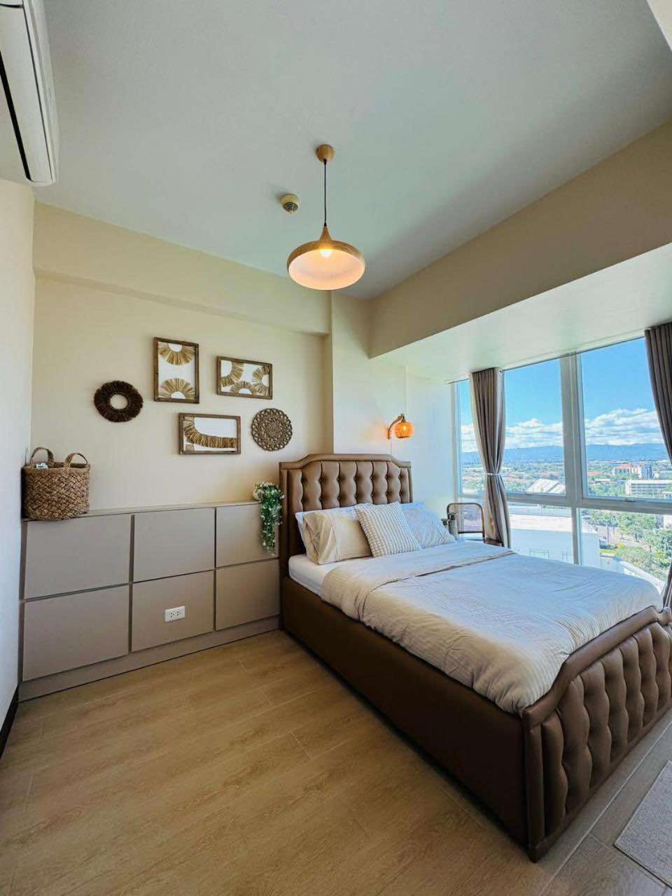 Mactan Newtown Condo With Pool Access Мактан Екстериор снимка