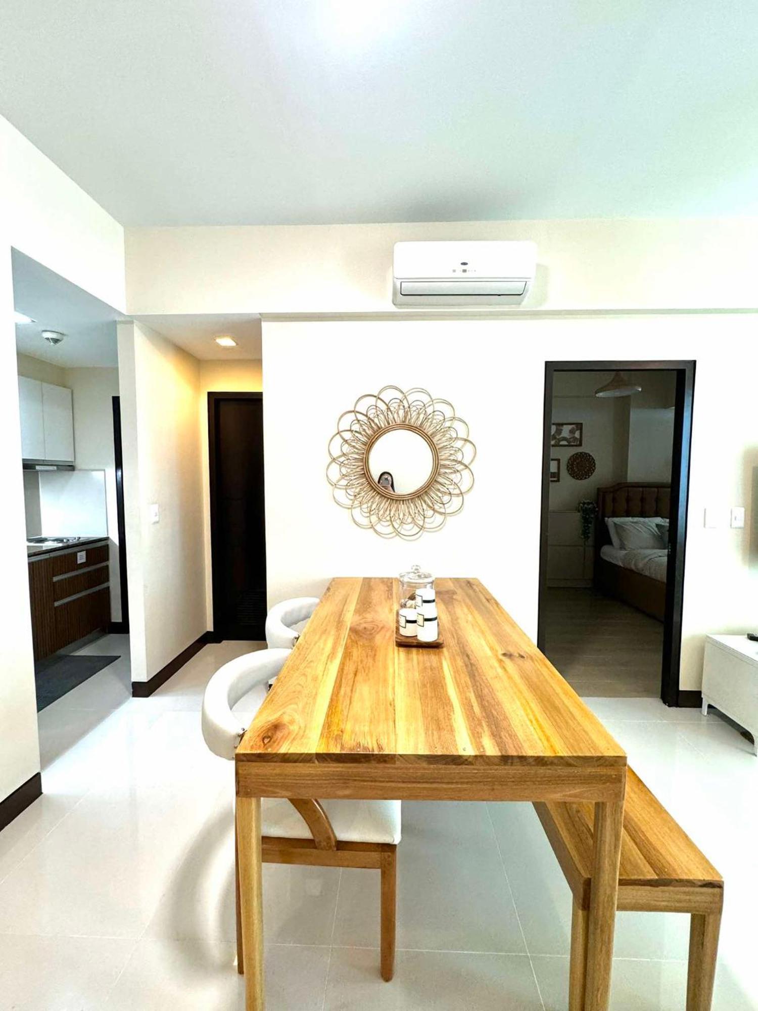 Mactan Newtown Condo With Pool Access Мактан Екстериор снимка